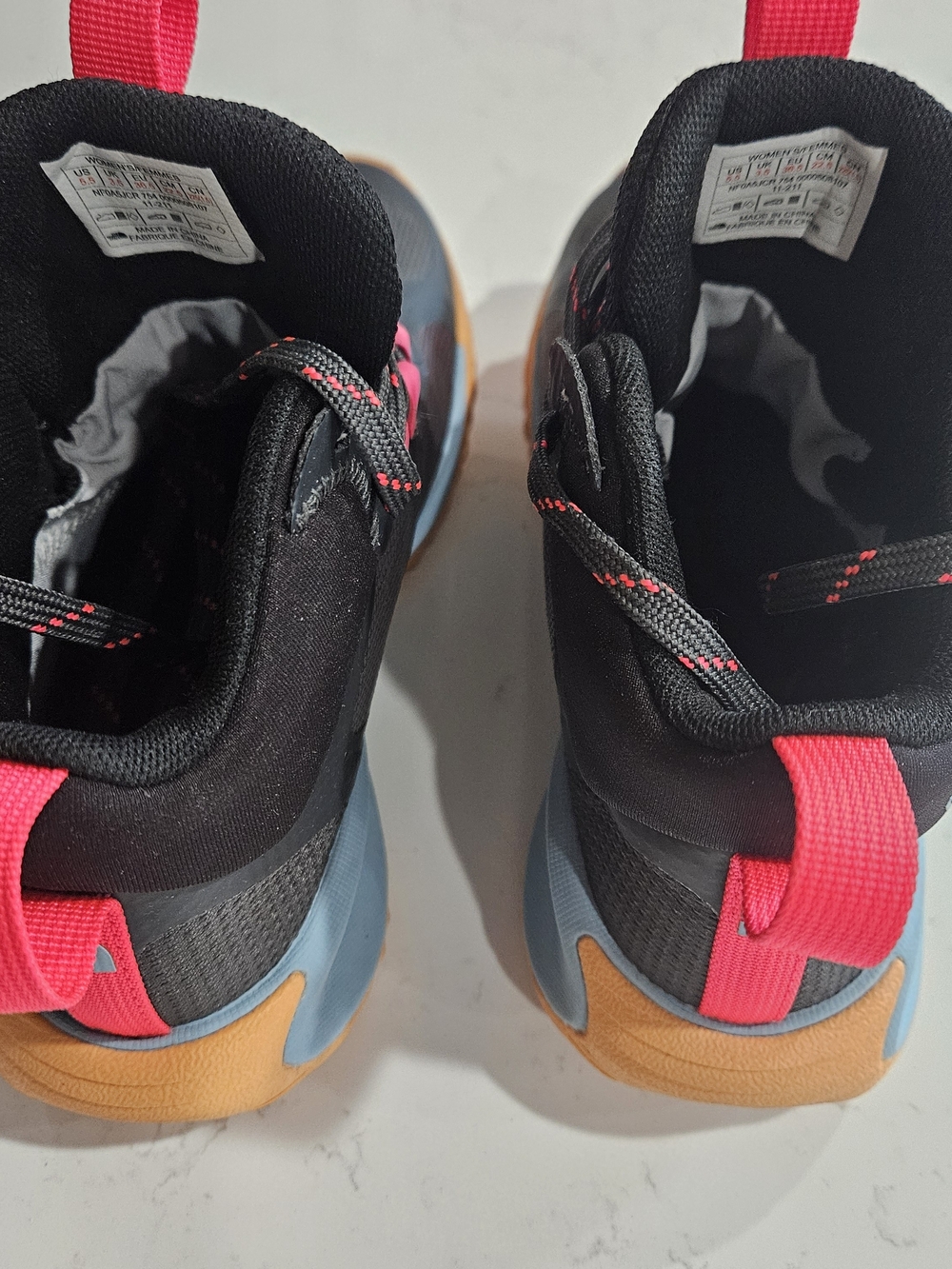 The North Face Wayroute Wayerproof Kids Sneakers in Black, Pink, Blue Size 5.5